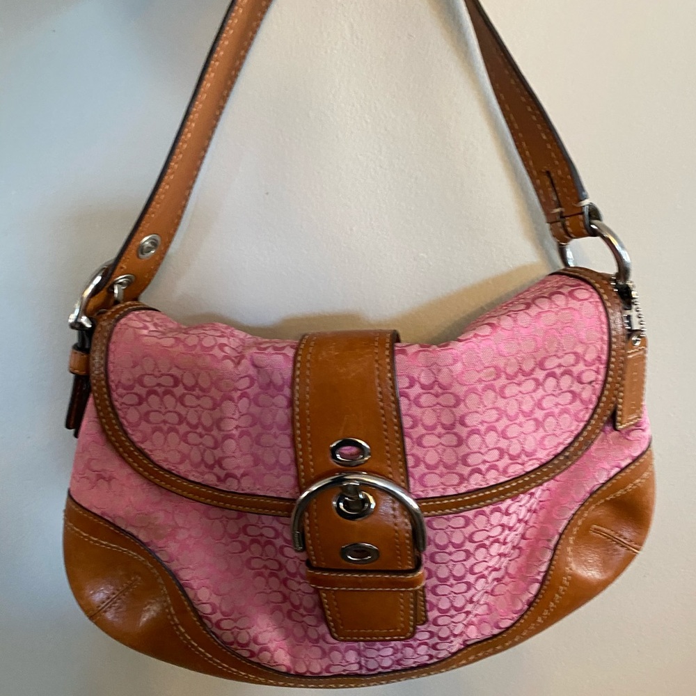 Coach, pink purse and wallet, signature